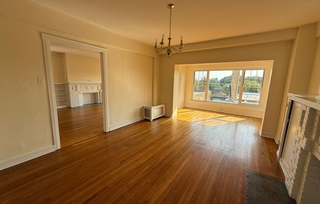 1 bed, 1 bath, 572 sqft, $1,510, Unit Old King Edward 46