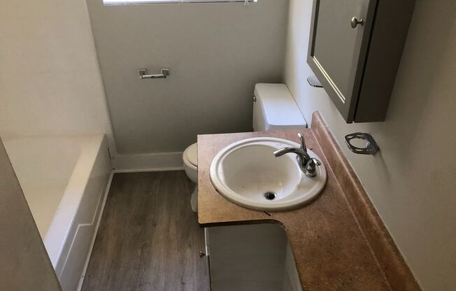 2723 GLENN HLS CT