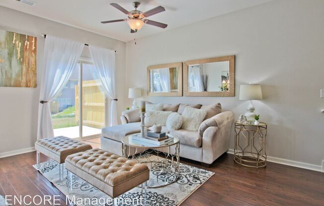 1686 Old Dogwood