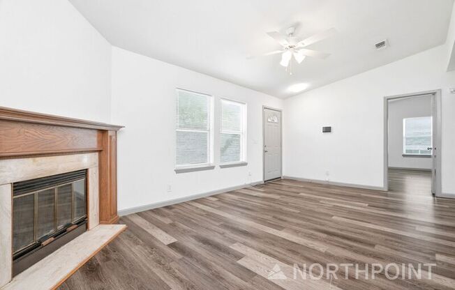 820 HOLW CRK RD