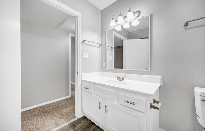 2 beds, 2 baths, 946 sqft, $1,190, Unit 807G