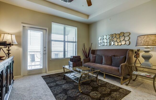 Living room at Platinum Castle Hills, Texas