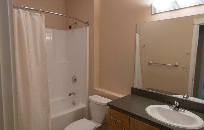 3 beds, 2 baths, 1,322 sqft, $3,240, Unit 01