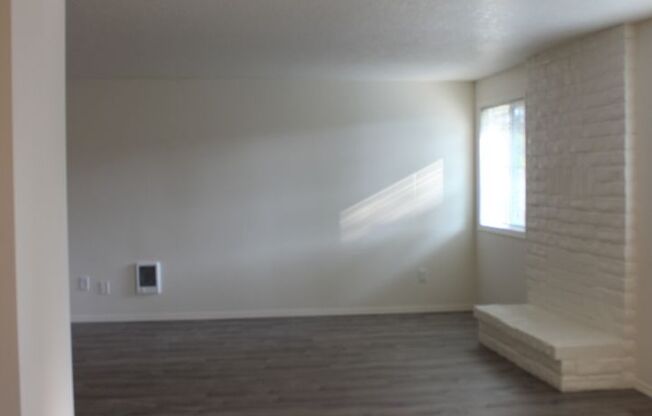 3 Bed 2 Bath Hillsboro Ranch