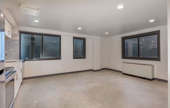 2 beds, 2 baths, 787 sqft, $1,599, Unit 506