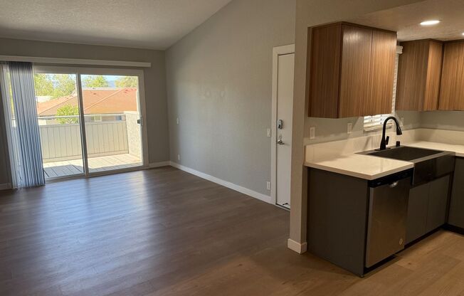2 beds, 1 bath, 853 sqft, $2,625, Unit 6J