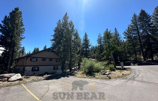 2 beds, 2 baths, $3,200