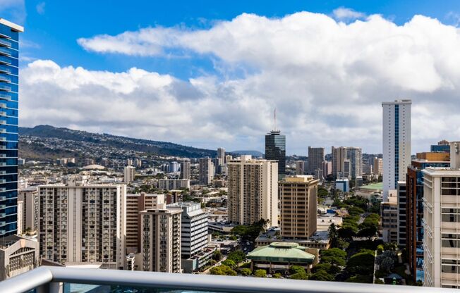 2 beds, 2 baths, $4,500, Unit #2807