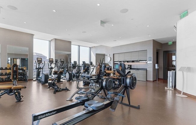 Studio, 1 bath, 385 sqft, $5,000, Unit 2412