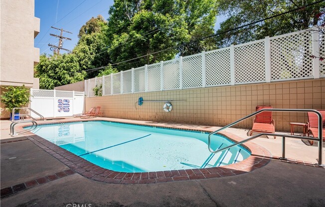 1432 CAMDEN AVE
