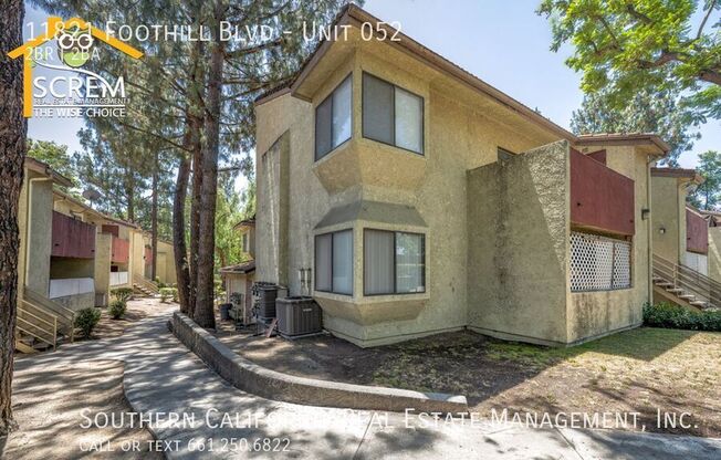 11821 FOOTHILL BLVD