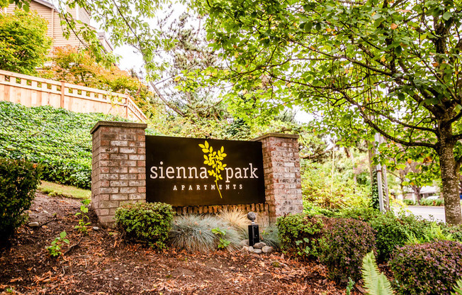 Tacoma Apartments - Sienna Park Apartments - Sign