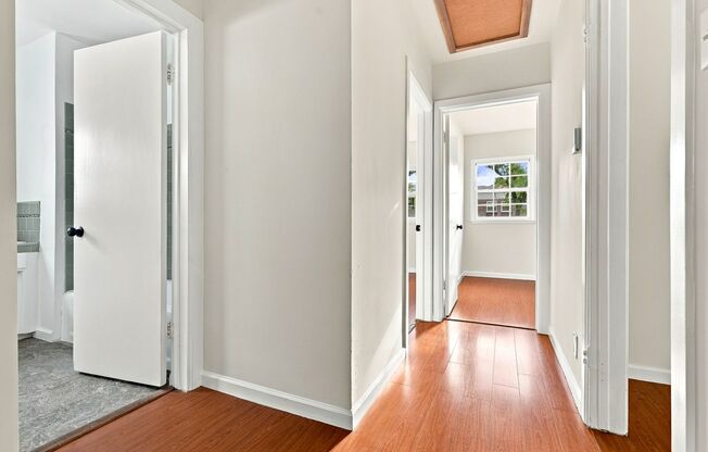3 beds, 1.5 baths, $4,300