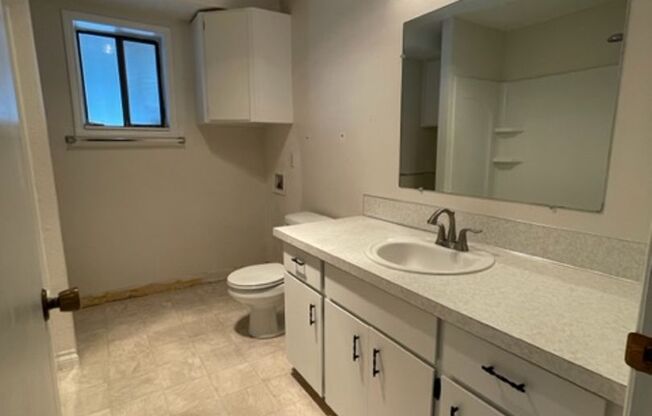 2 Bedroom, 1.5 Bath Townhouse