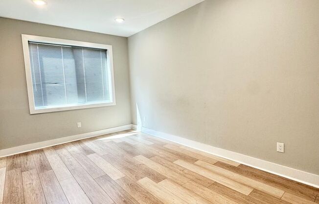 2 beds, 2 baths, 900 sqft, $1,599, Unit 306