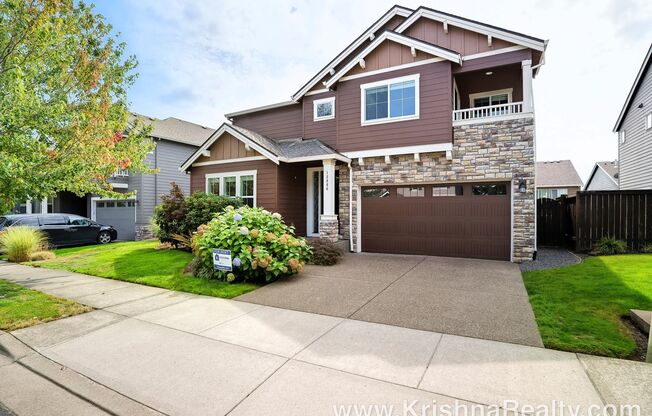 Gorgeous 5 BD* 2.5 BA* Single Family Home Located In Bethany Heights Community!