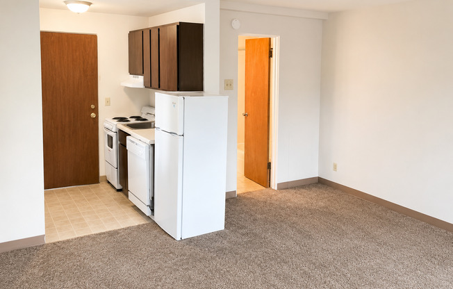Studio, 1 bath, $1,115, Unit 126-6A