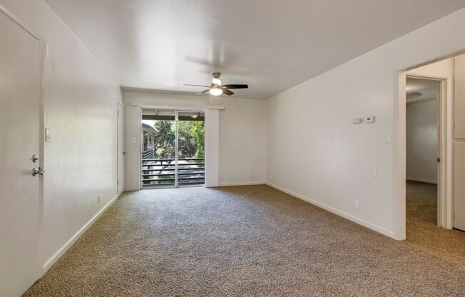 2 beds, 1 bath, 800 sqft, $1,195, Unit 6