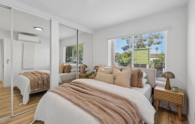 3 beds, 2.5 baths, 945 sqft, $3,395, Unit 1