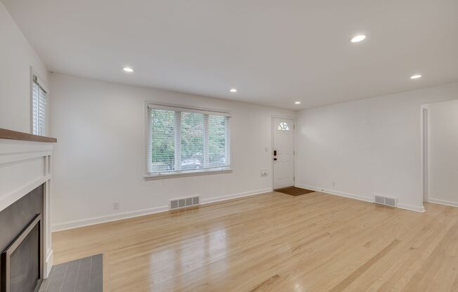 Charming 4 Bed, 2.5 Bath Brick Bungalow in Prime Whittier Location