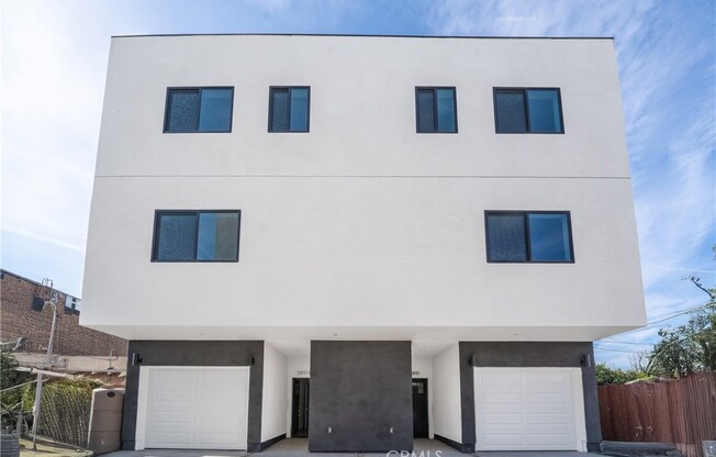 5889 BRENTWOOD ST