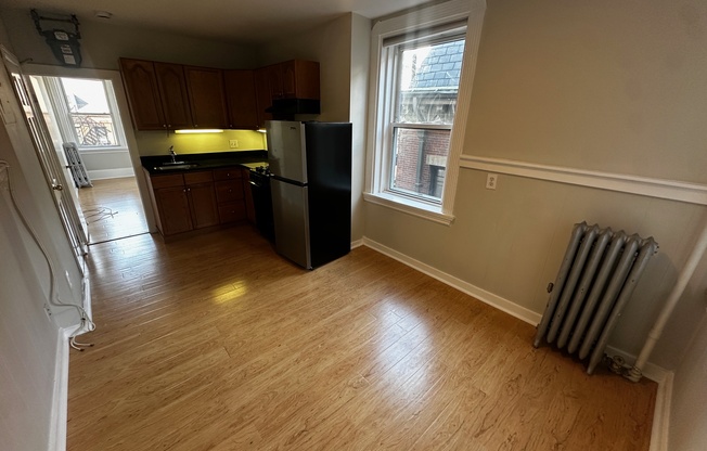 2 beds, 1 bath, $3,320, Unit 15