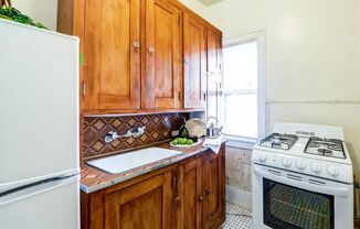 1325 West 27th St