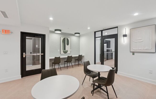 1 bed, 1 bath, 517 sqft, $1,650, Unit Unit 412