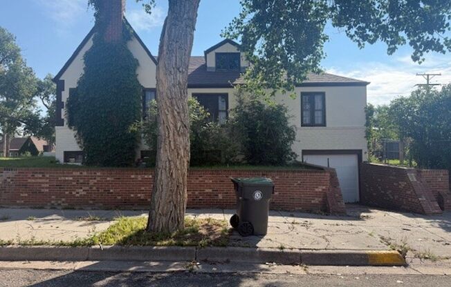 House For Lease
