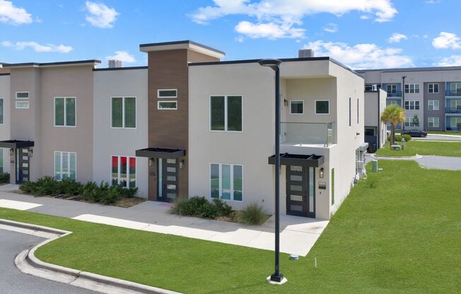 Gainesville Luxury Living at Celebration Pointe