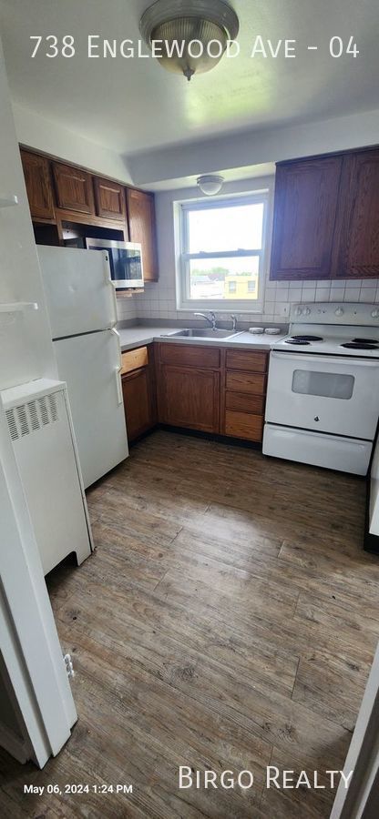 1 bed, 1 bath, 550 sqft, $1,050