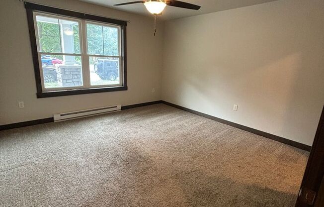 1 bed, 1 bath, $1,295