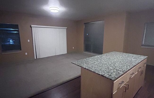 2 beds, 2 baths, 1,087 sqft, $1,800, Unit 113