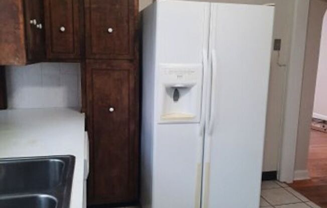 2 beds, 2 baths, $1,400