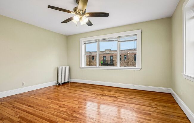 1 bed, 1 bath, $2,400, Unit 5S-7