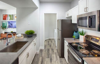Furnished Kitchen at Stone Cliff Apartments