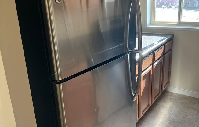 2 beds, 1 bath, 800 sqft, $1,700, Unit 2502-204