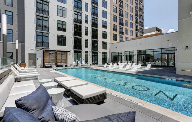 Retail Including Restaurant, Spa & Bank at Aertson Midtown, Nashville, TN