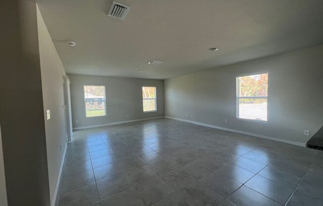 Brand New Construction Home for Rent in Port Charlotte – Modern Living Awaits!