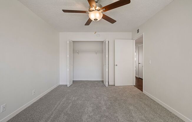 2 beds, 1 bath, 905 sqft, $1,450