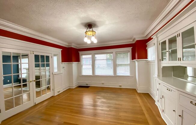 Craftsman Home on Broadway with Live-Work Space Option