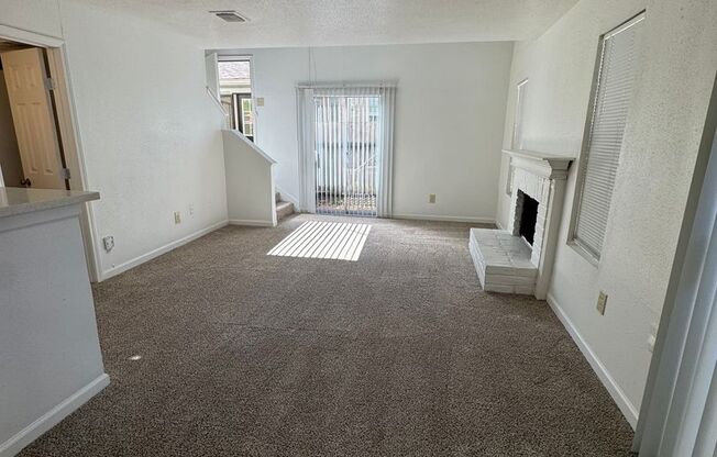 1 bed, 1.5 baths, 866 sqft, $1,150, Unit 2501