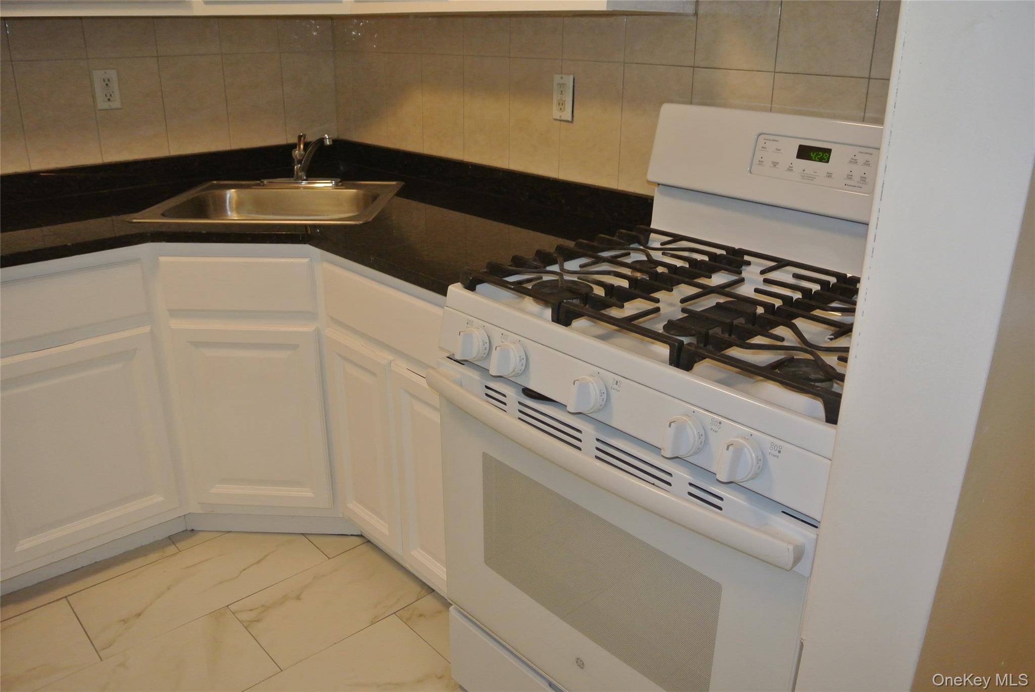 12 E 29 ST