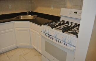 12 E 29 ST