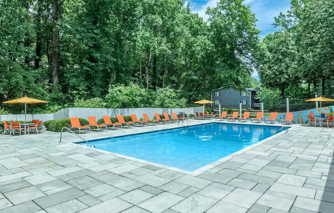 Crest at East Cobb Apartments on Roswell Road in Marietta, GA