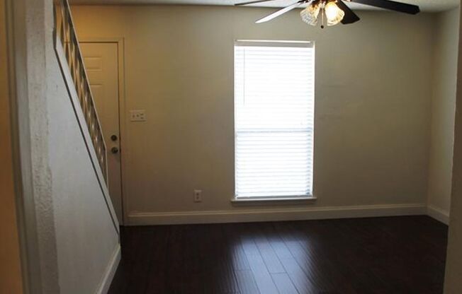 2729 Hurstview Drive