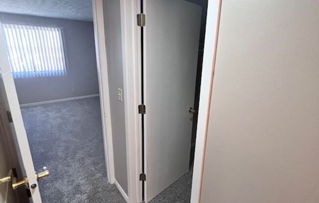 1 bed, 1 bath, 615 sqft, $839, Unit 242