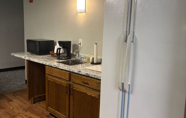 2 beds, 2 baths, 1,029 sqft, $1,289, Unit 1401 083