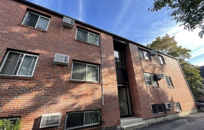 7 MORTIMER PL