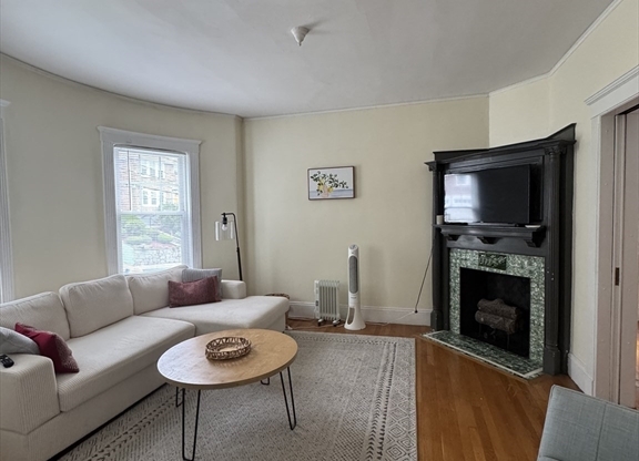 98 WESTBOURNE TER